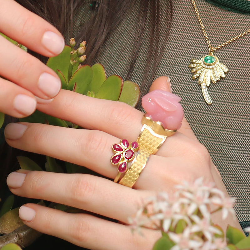 CABUCHON RUBY FLOWER RING