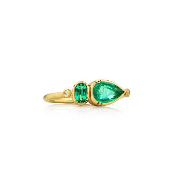 EMERALD HARMONY TEARDROP RING